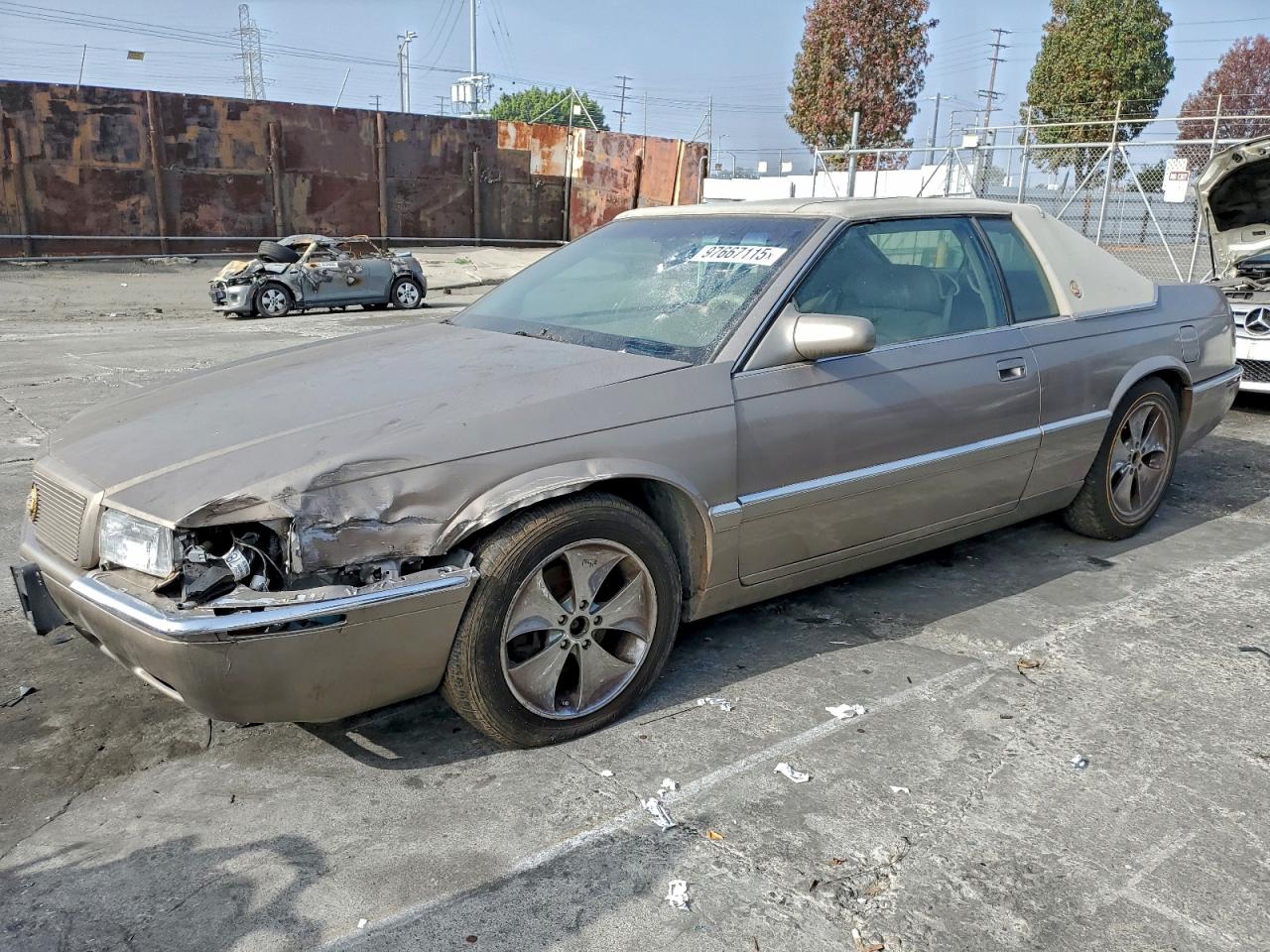 2001 CADILLAC ELDORADO