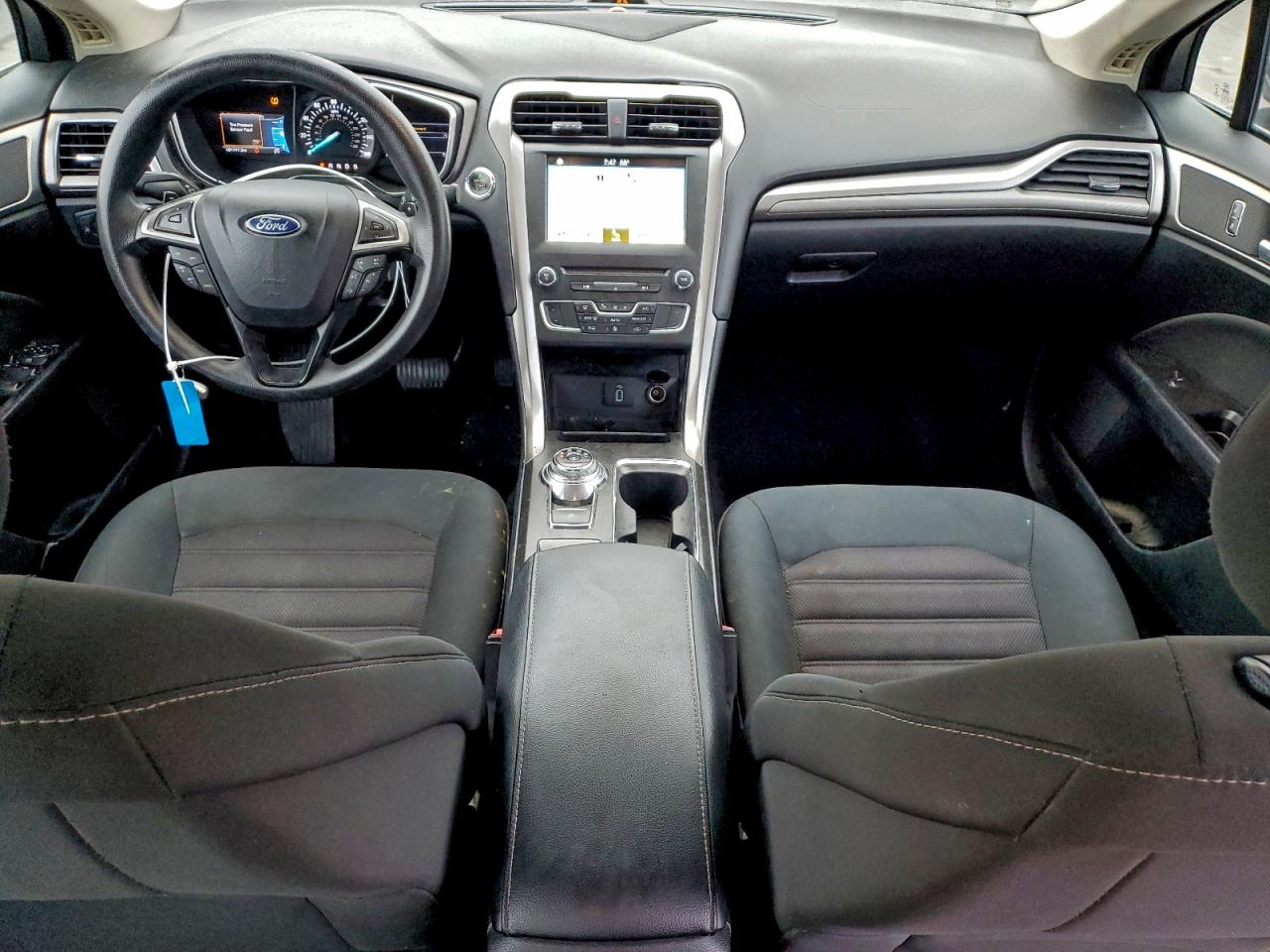 2017 FORD FUSION SE photo 8