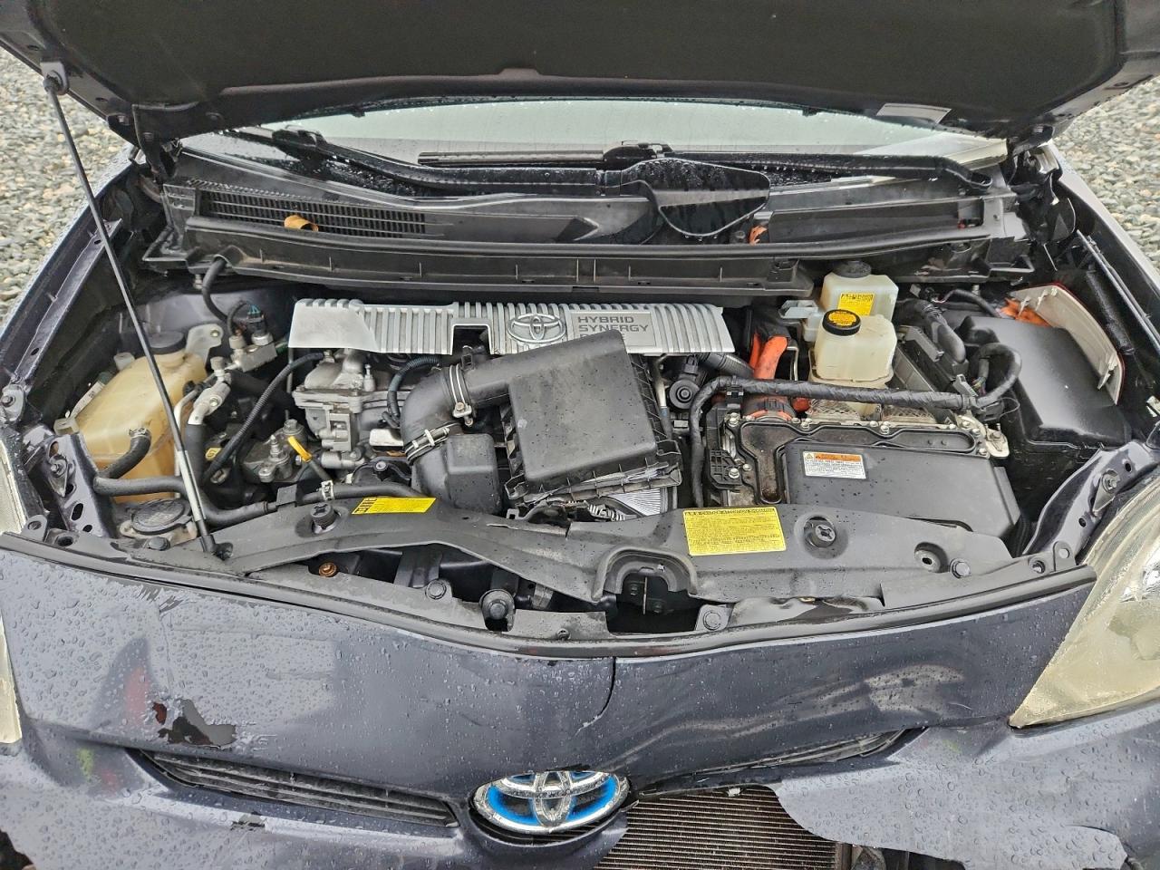 2014 TOYOTA PRIUS photo 11