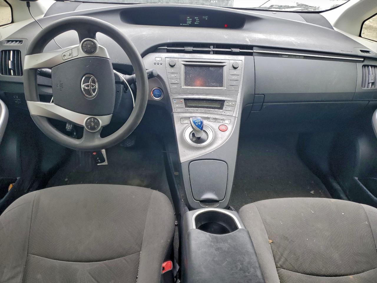 2013 TOYOTA PRIUS photo 8