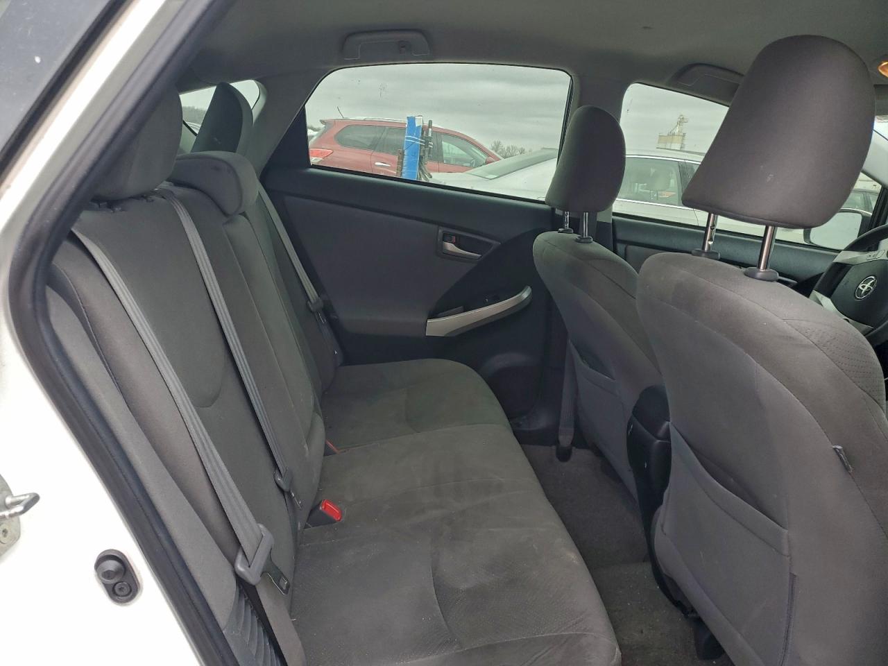 2013 TOYOTA PRIUS photo 10