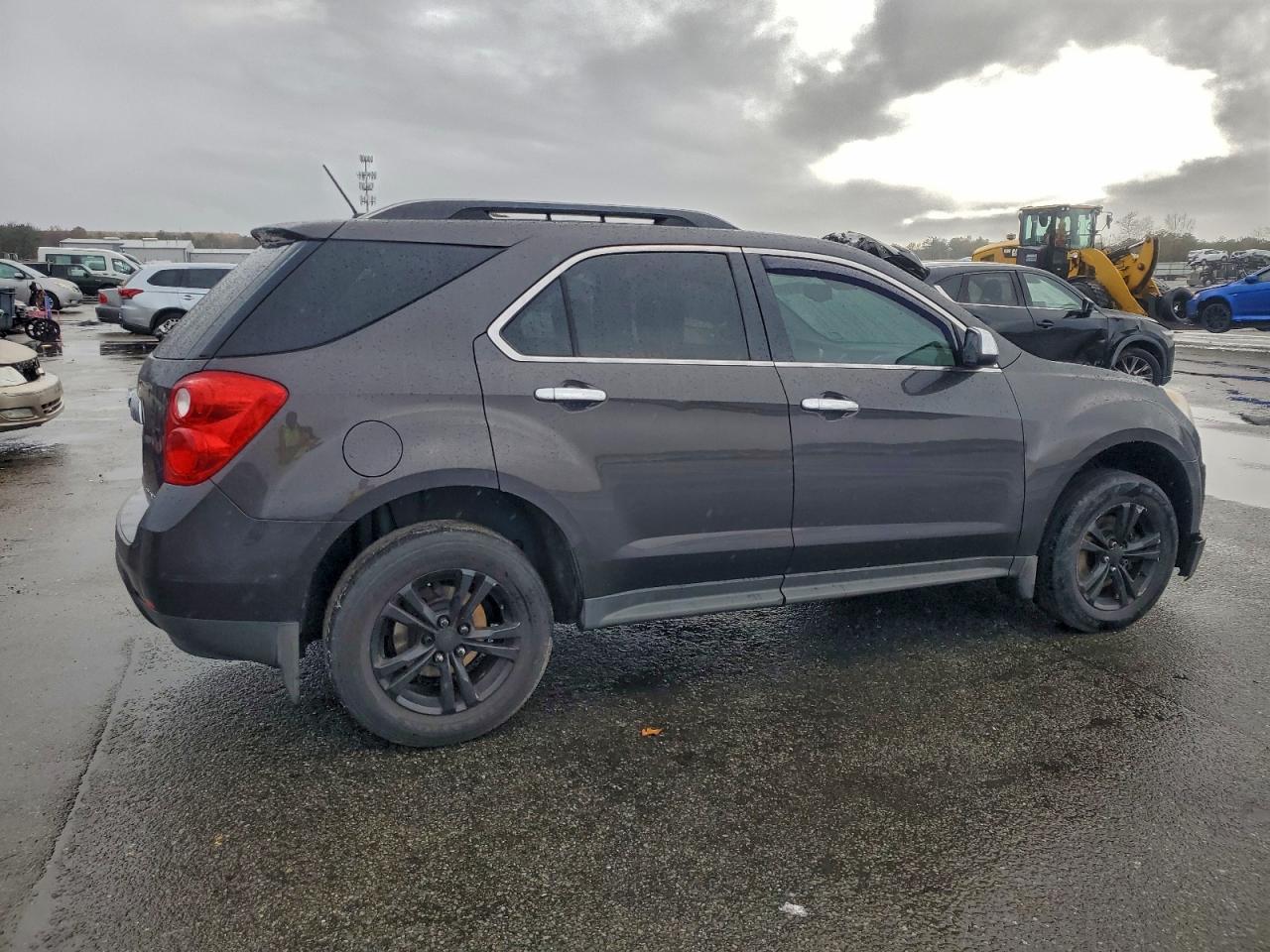 2015 CHEVROLET EQUINOX LT photo 3