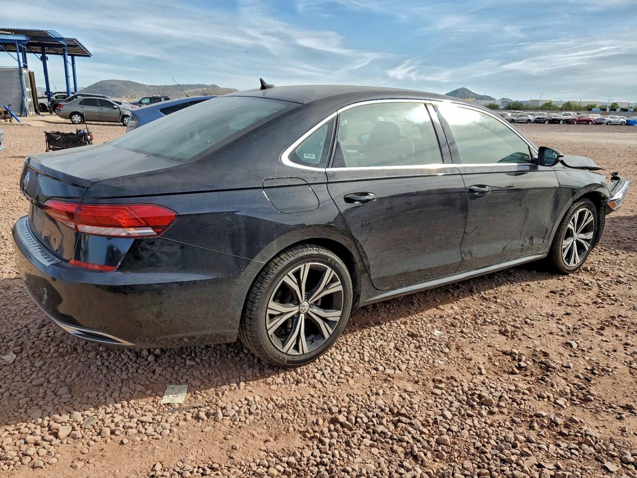 2021 VOLKSWAGEN PASSAT SE photo 3