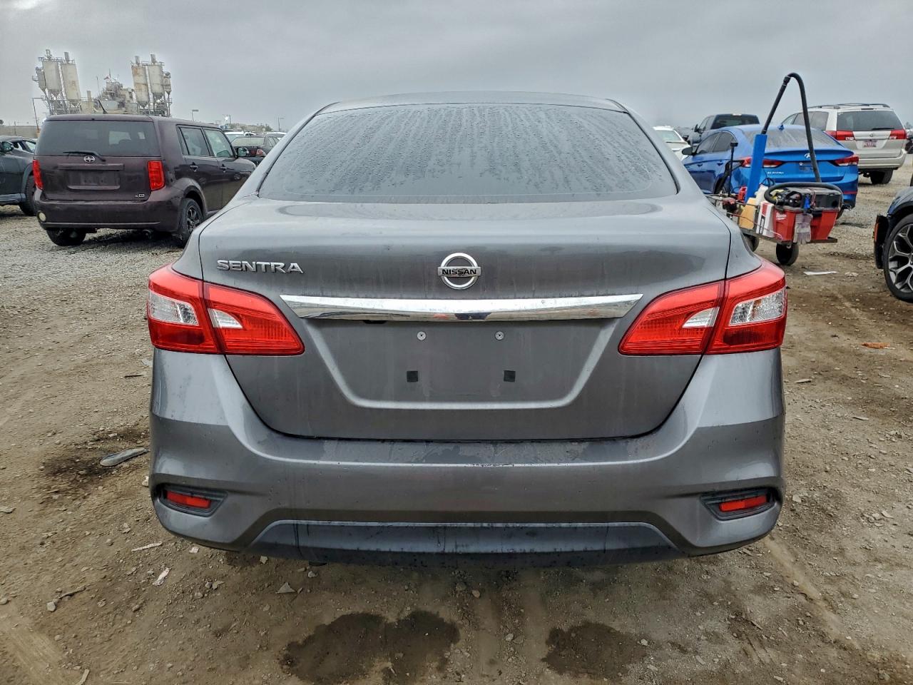 2019 NISSAN SENTRA S photo 6