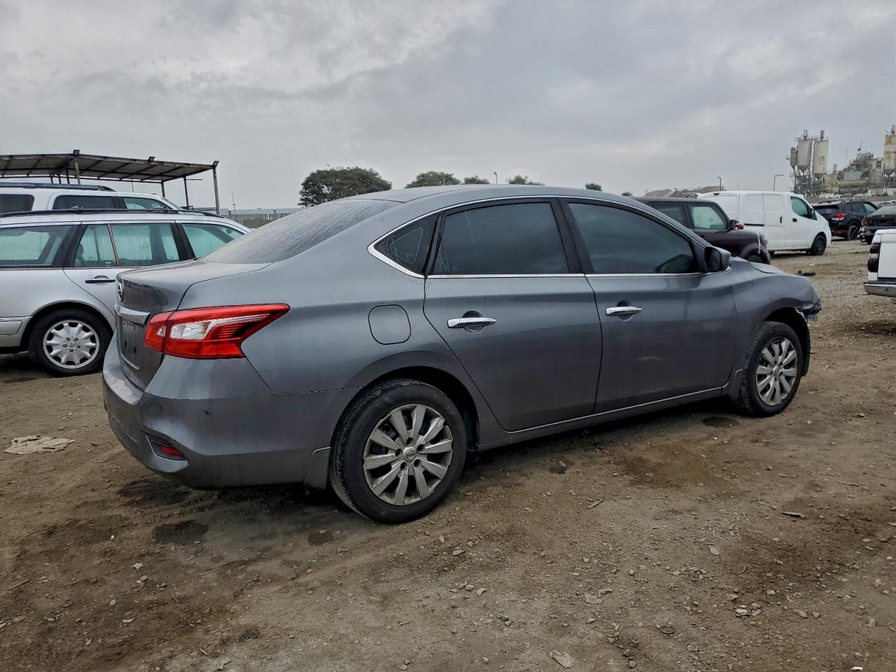 2019 NISSAN SENTRA S photo 3