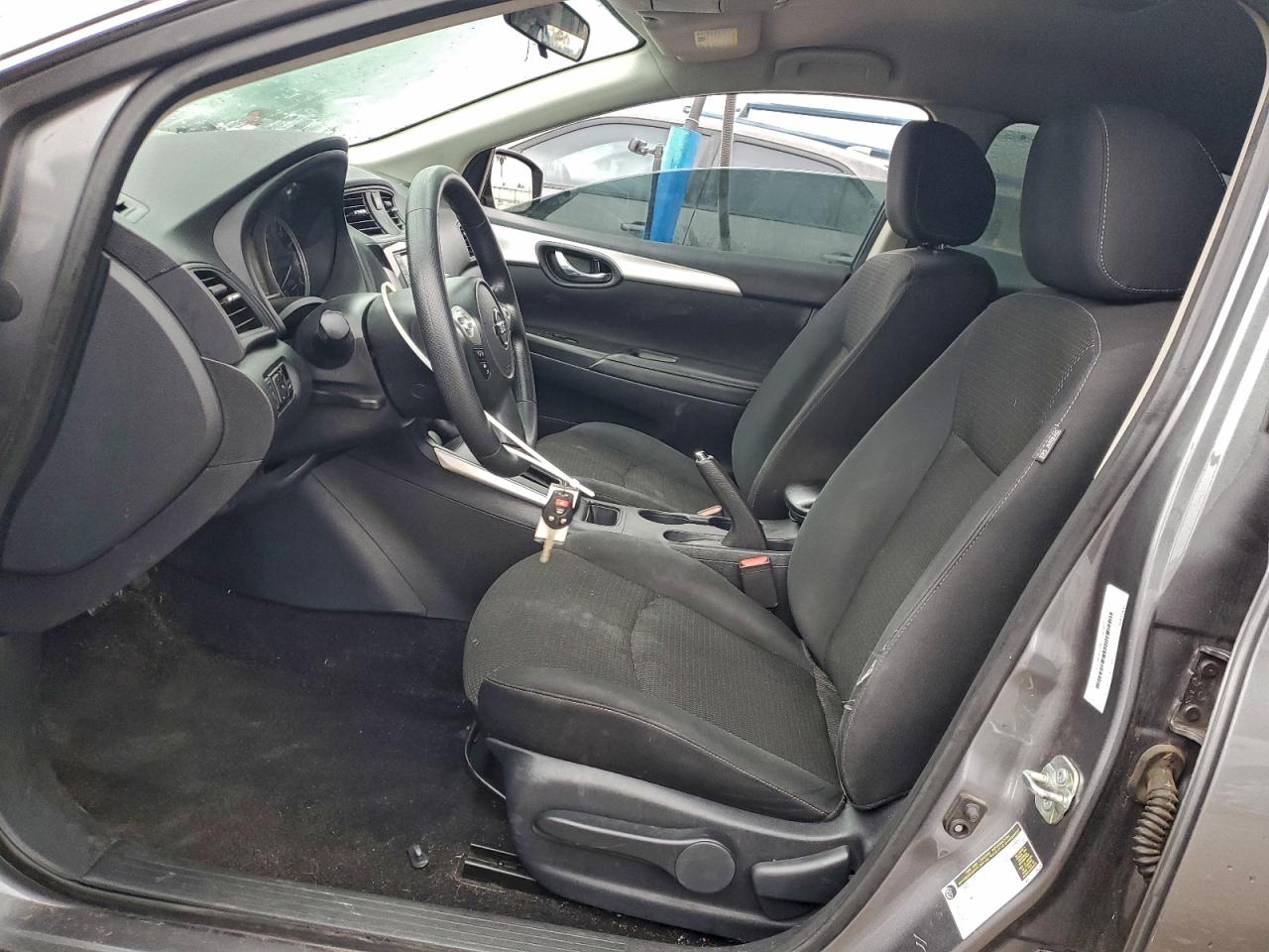 2019 NISSAN SENTRA S photo 7