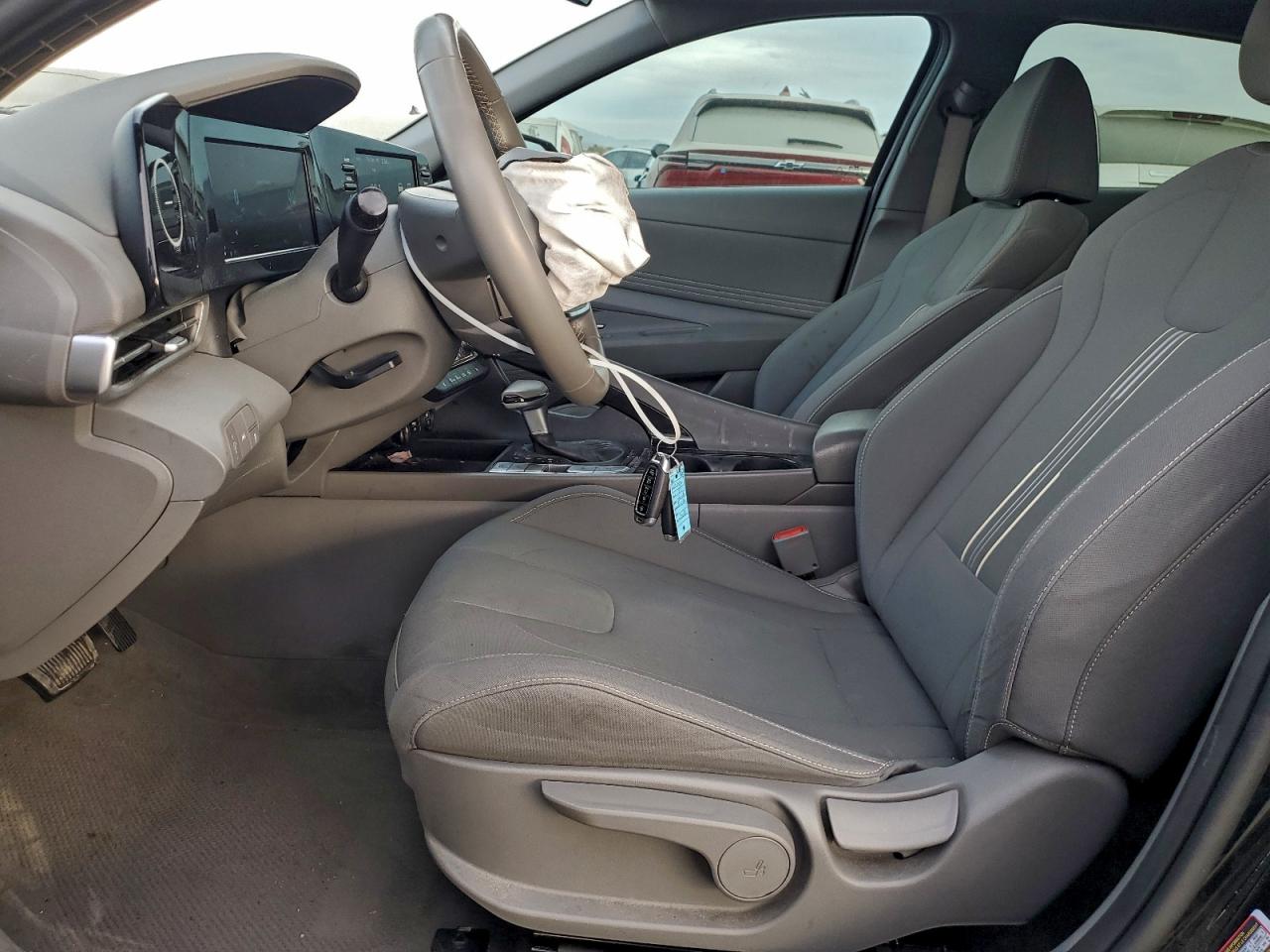 2022 HYUNDAI ELANTRA SEL photo 7