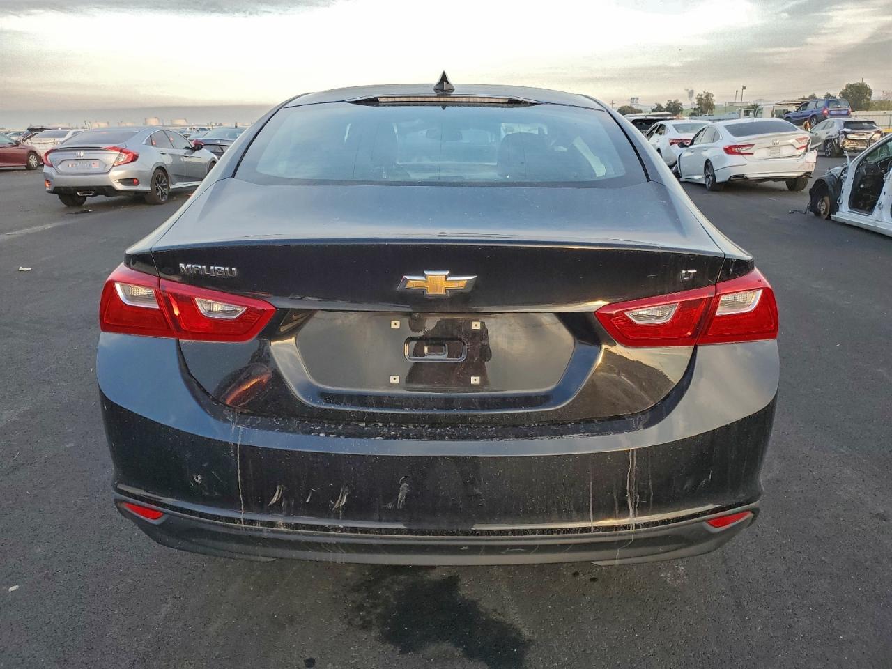 2023 CHEVROLET MALIBU LT photo 6