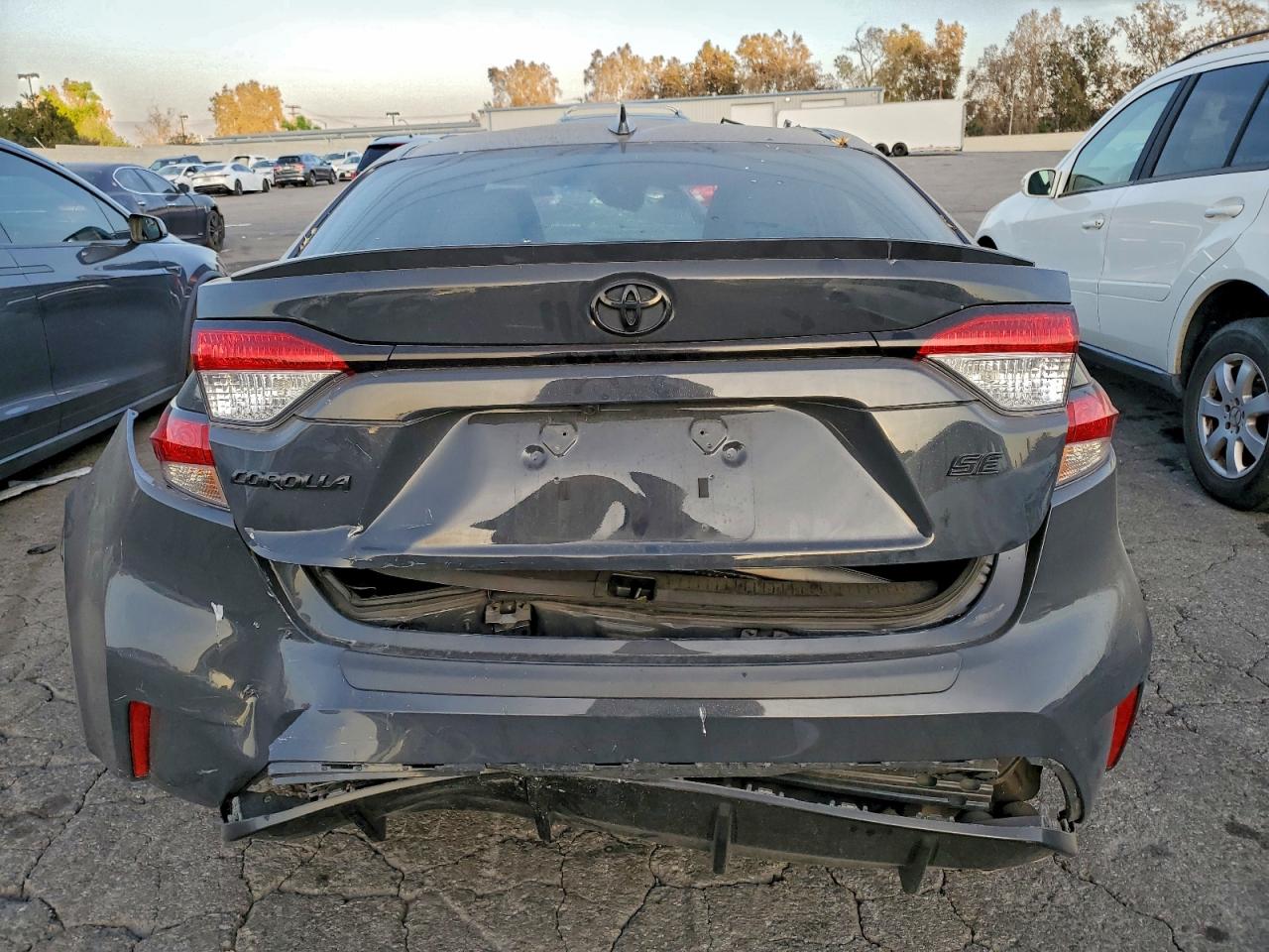 2024 TOYOTA COROLLA SE photo 6