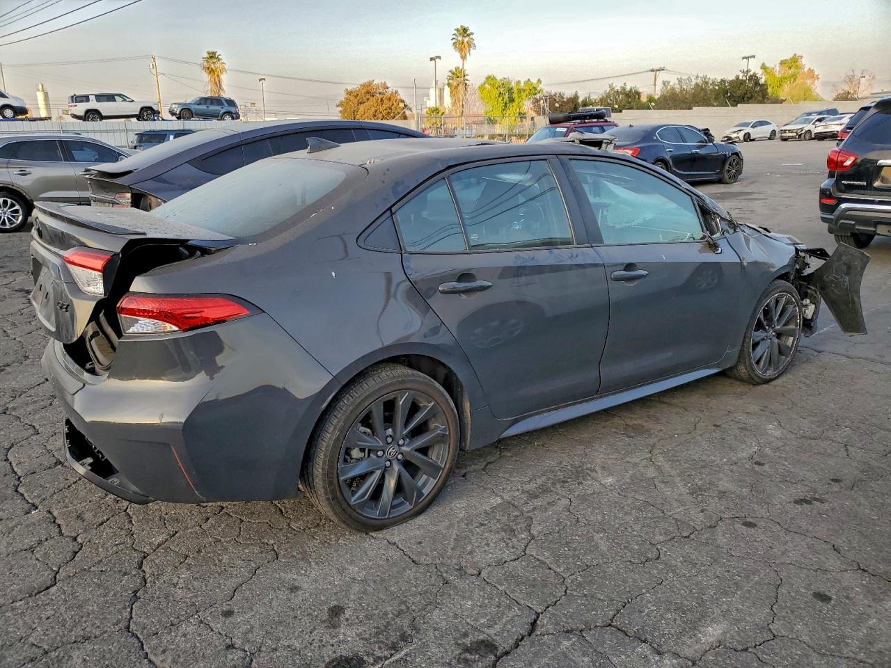2024 TOYOTA COROLLA SE photo 3