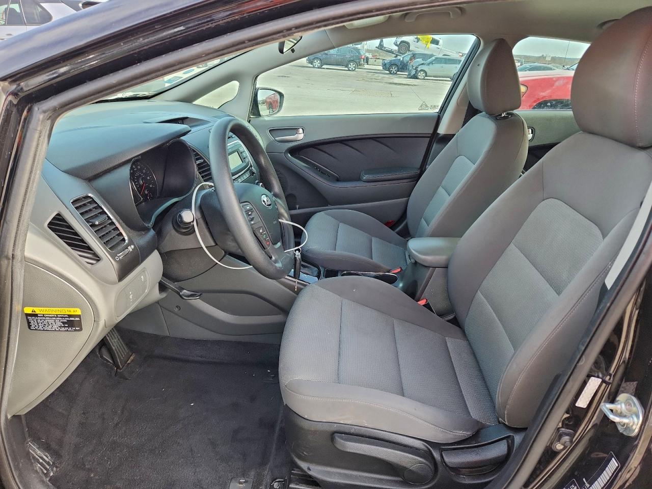 2017 KIA FORTE LX photo 7