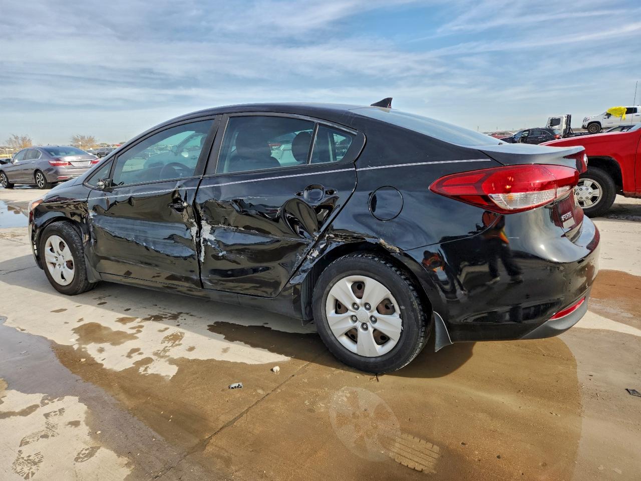 2017 KIA FORTE LX photo 2