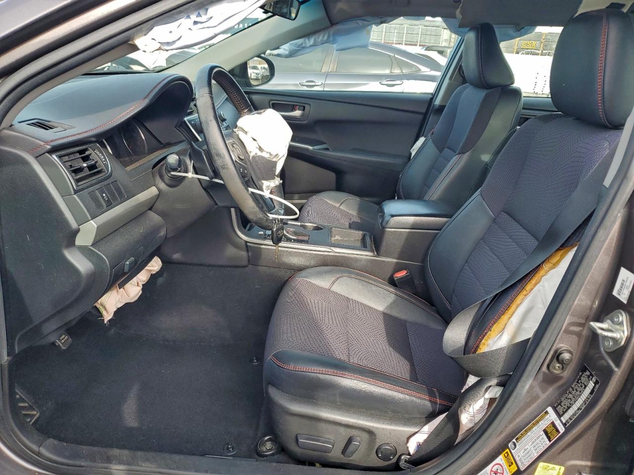 2016 TOYOTA CAMRY LE photo 7