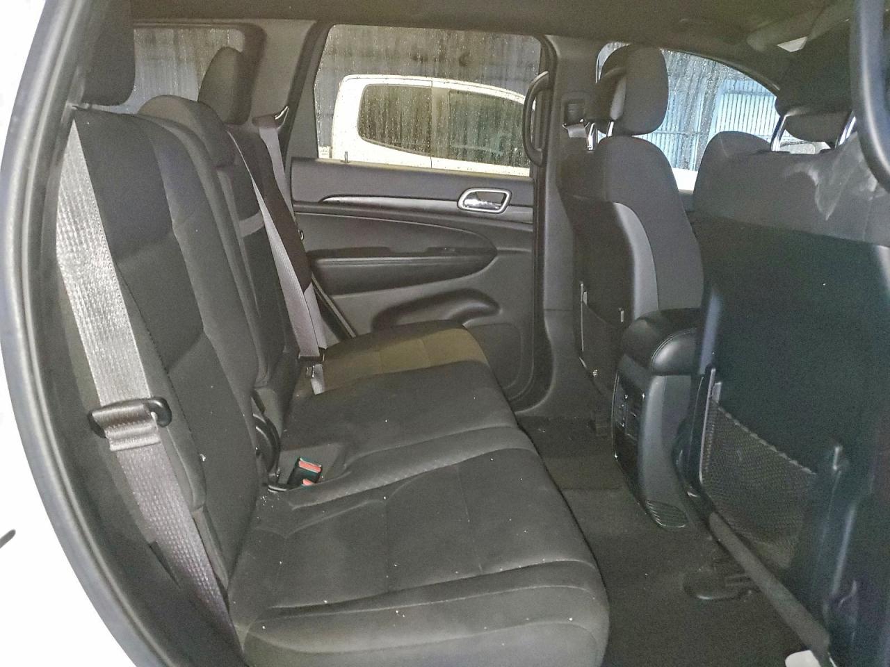 2020 JEEP GRAND CHEROKEE LAREDO photo 11