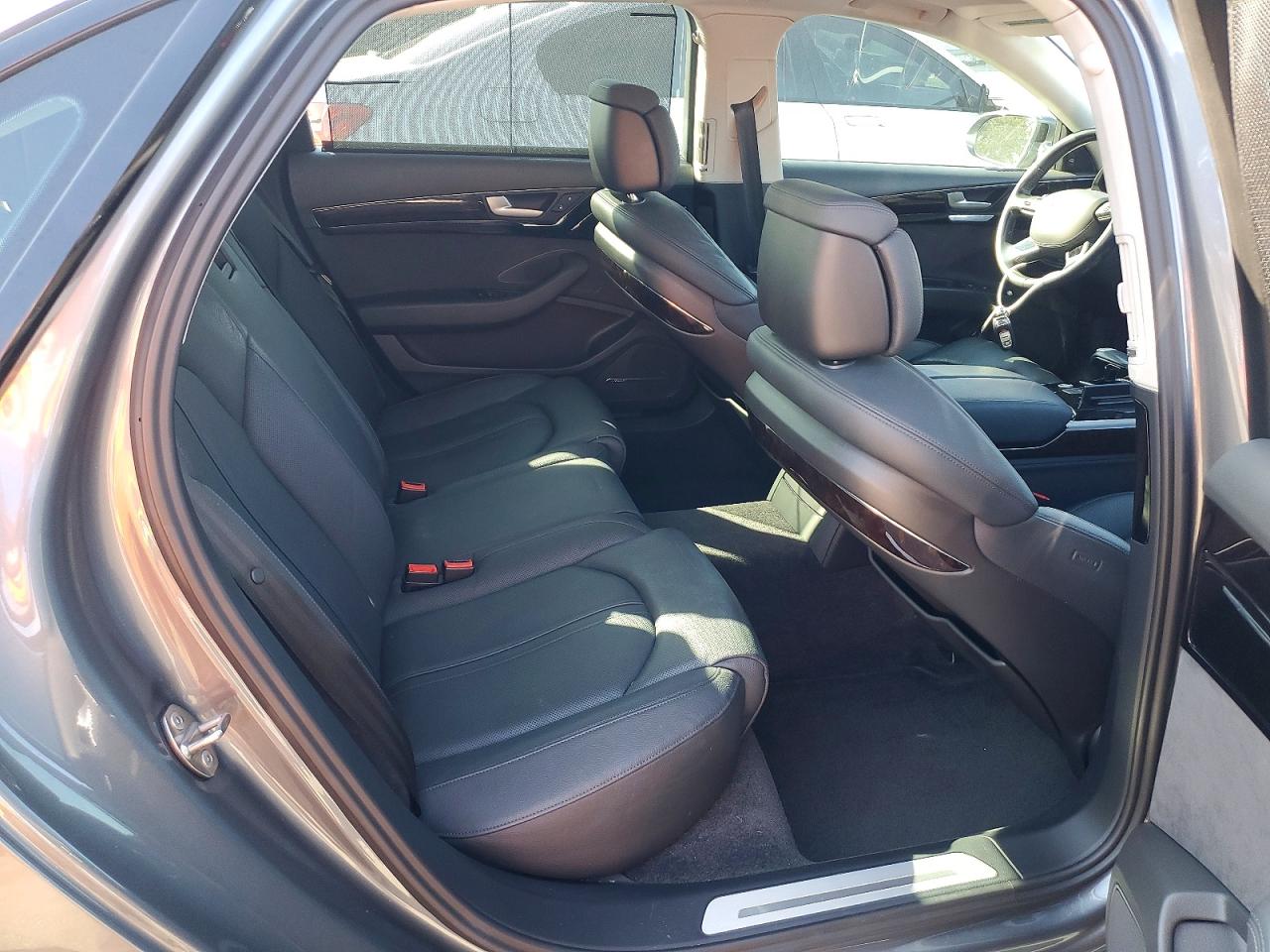 2015 AUDI A8 L QUATTRO photo 10