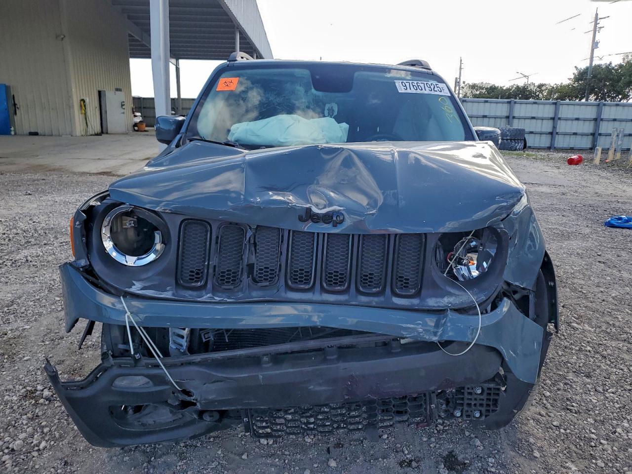 2017 JEEP RENEGADE LATITUDE photo 5
