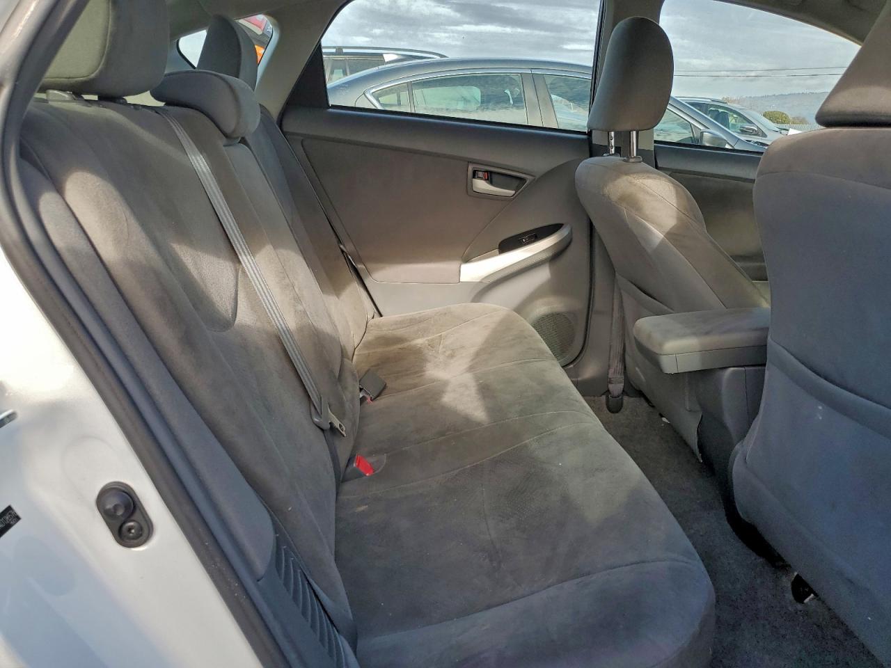 2010 TOYOTA PRIUS photo 10