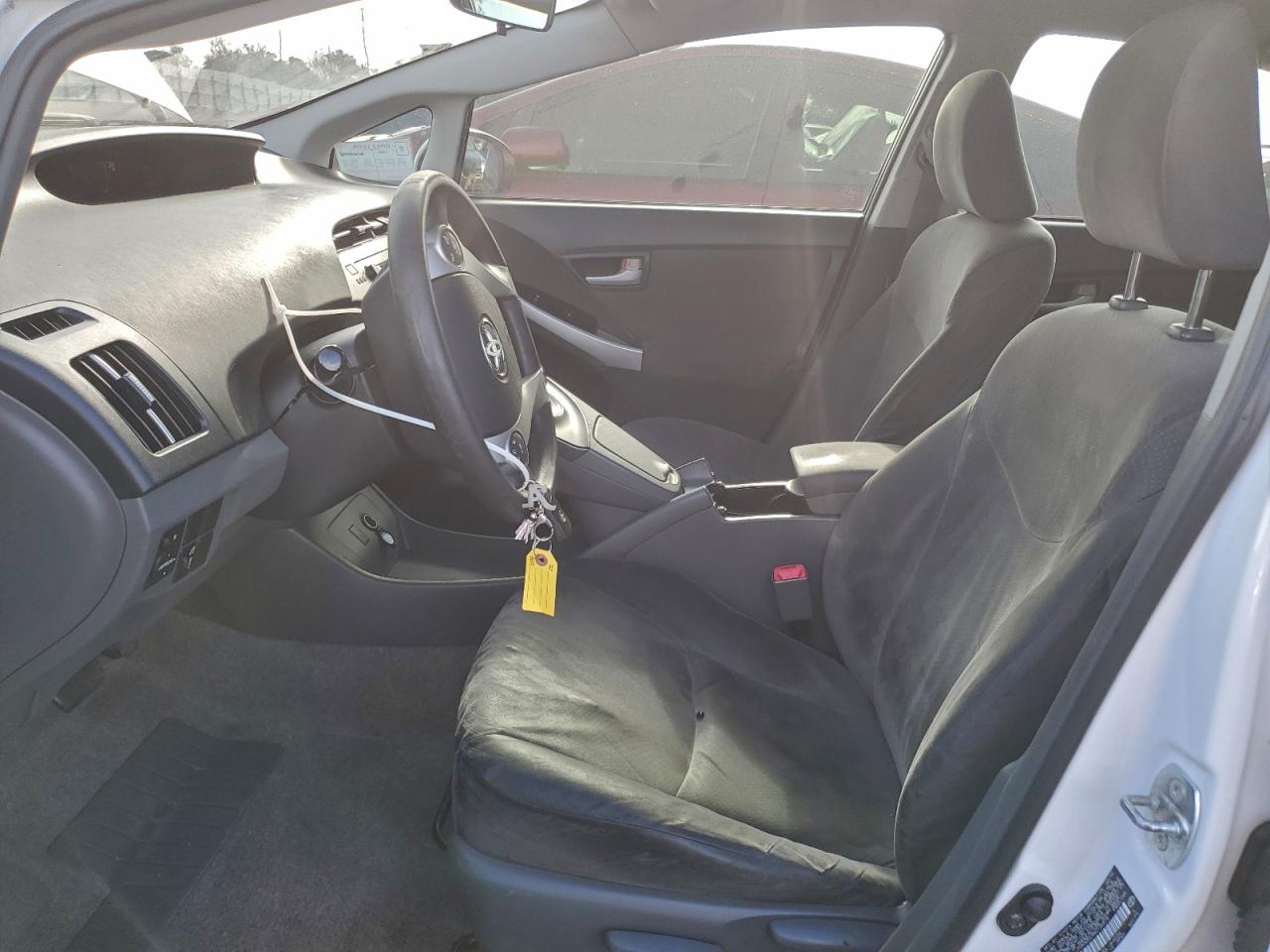 2010 TOYOTA PRIUS photo 7