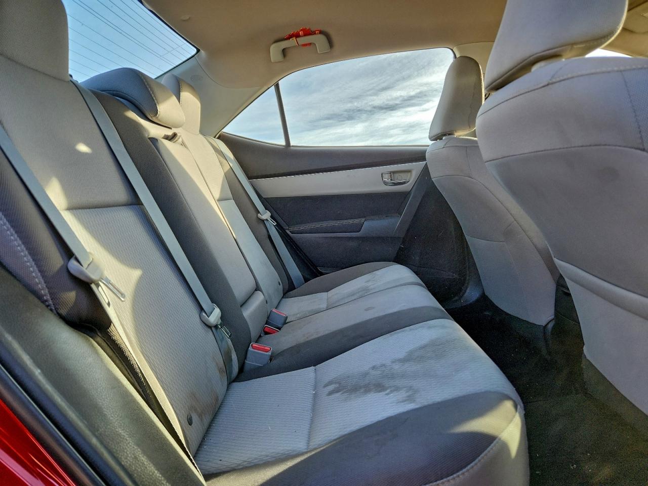 2017 TOYOTA COROLLA L photo 10