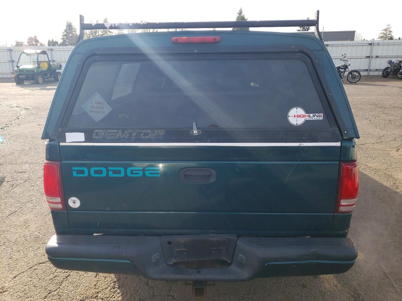 1998 DODGE DAKOTA photo 6