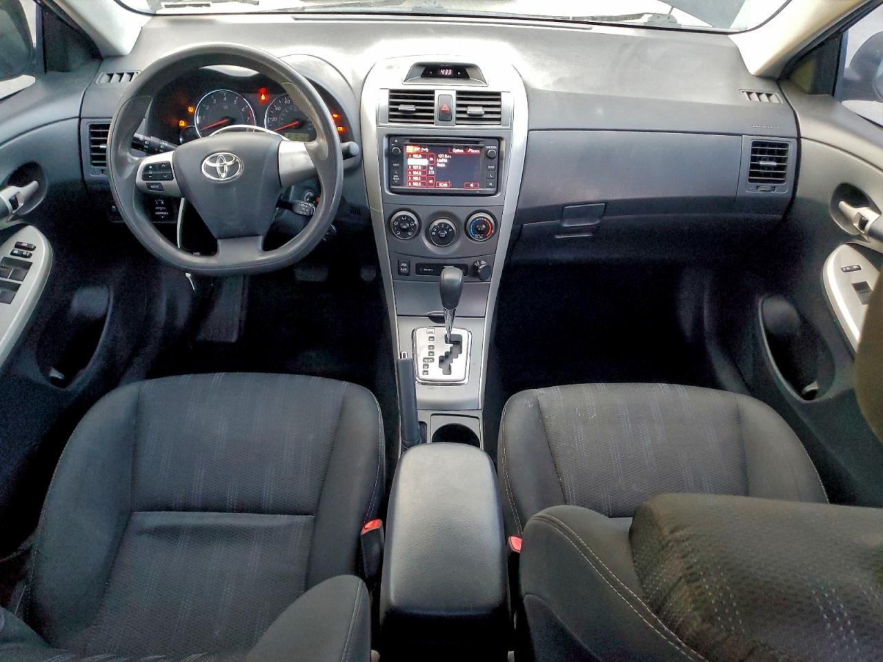 2013 TOYOTA COROLLA BASE photo 8