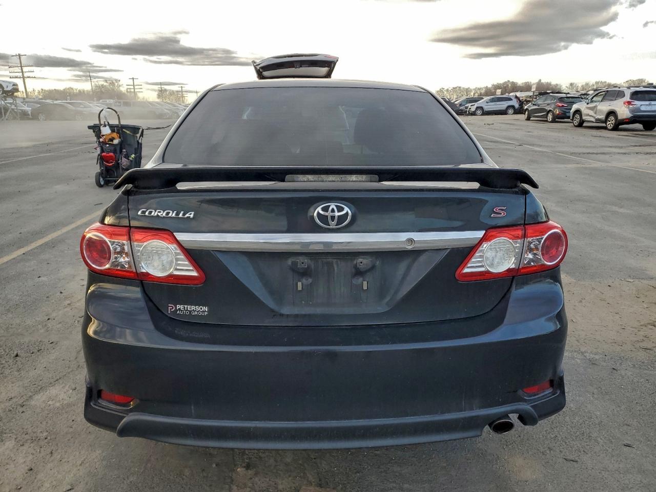 2013 TOYOTA COROLLA BASE photo 6