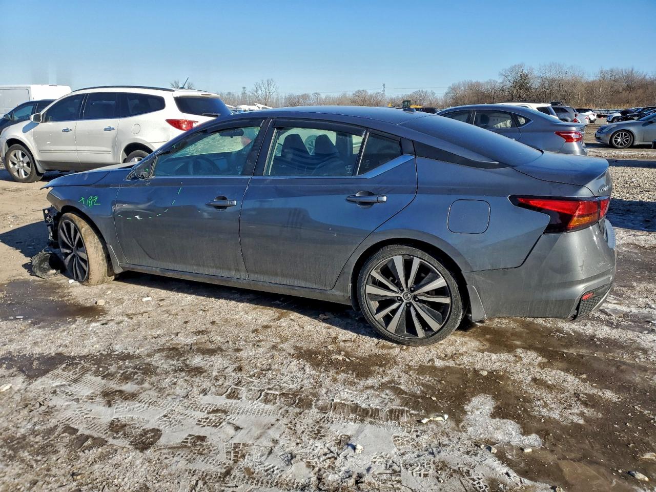 2019 NISSAN ALTIMA SR photo 2