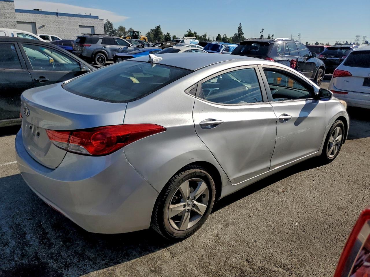 2013 HYUNDAI ELANTRA GLS photo 3