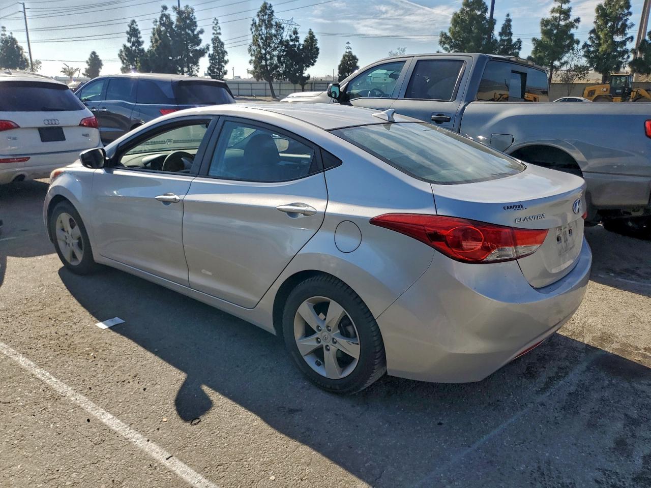 2013 HYUNDAI ELANTRA GLS photo 2