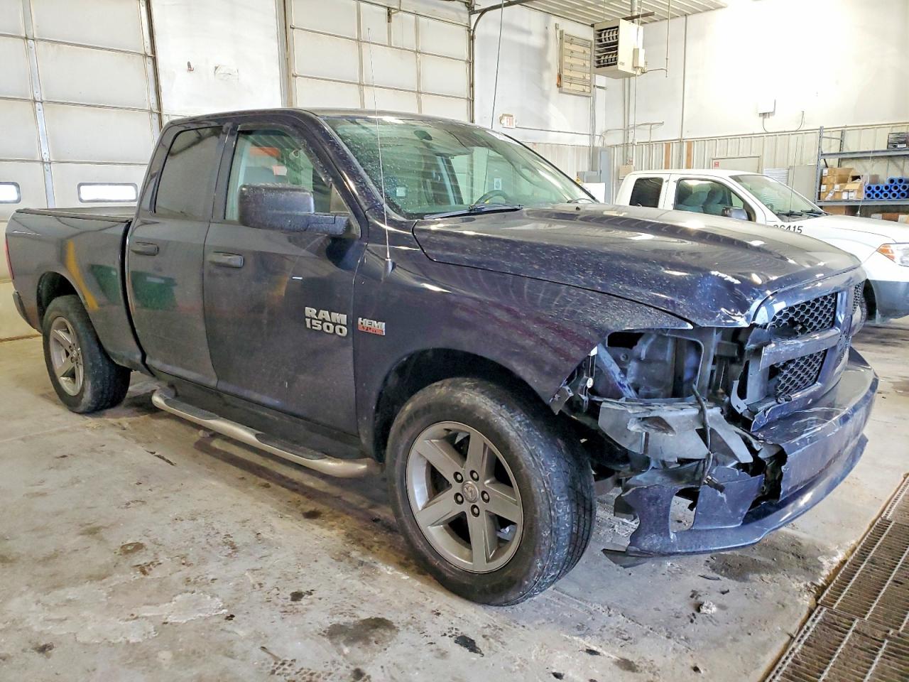 2015 RAM 1500 ST photo 4