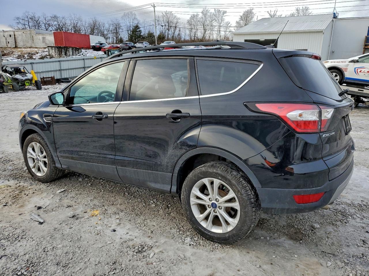 2018 FORD ESCAPE SE photo 2