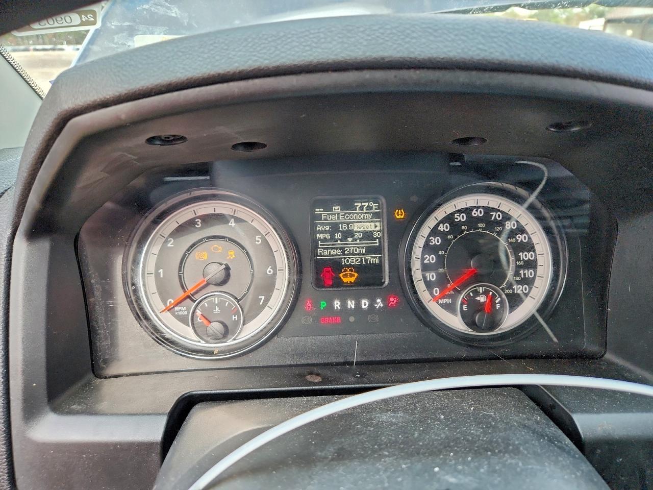2021 RAM 1500 CLASSIC TRADESMAN photo 9