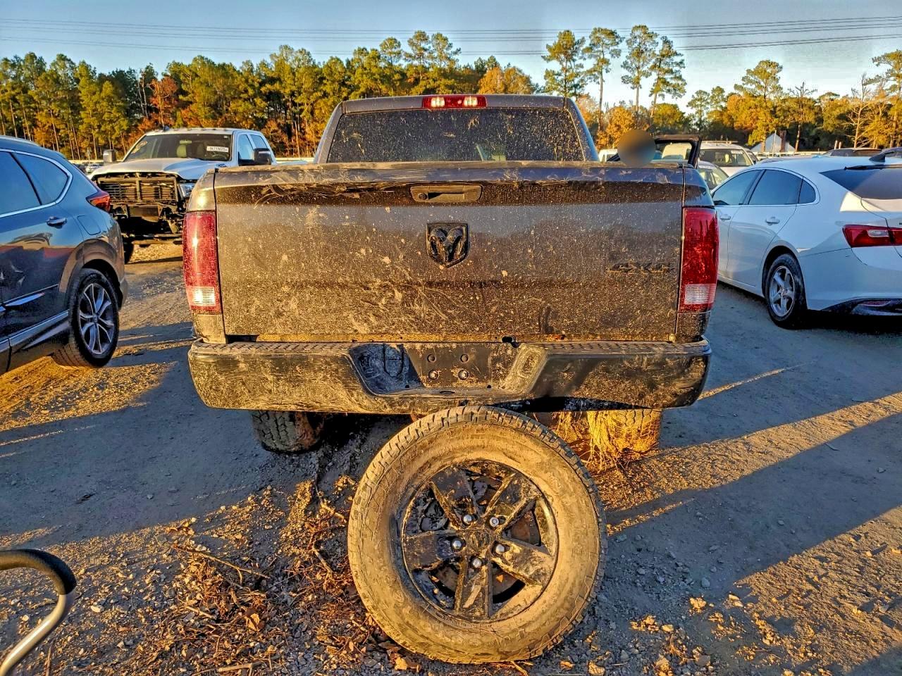 2021 RAM 1500 CLASSIC TRADESMAN photo 6