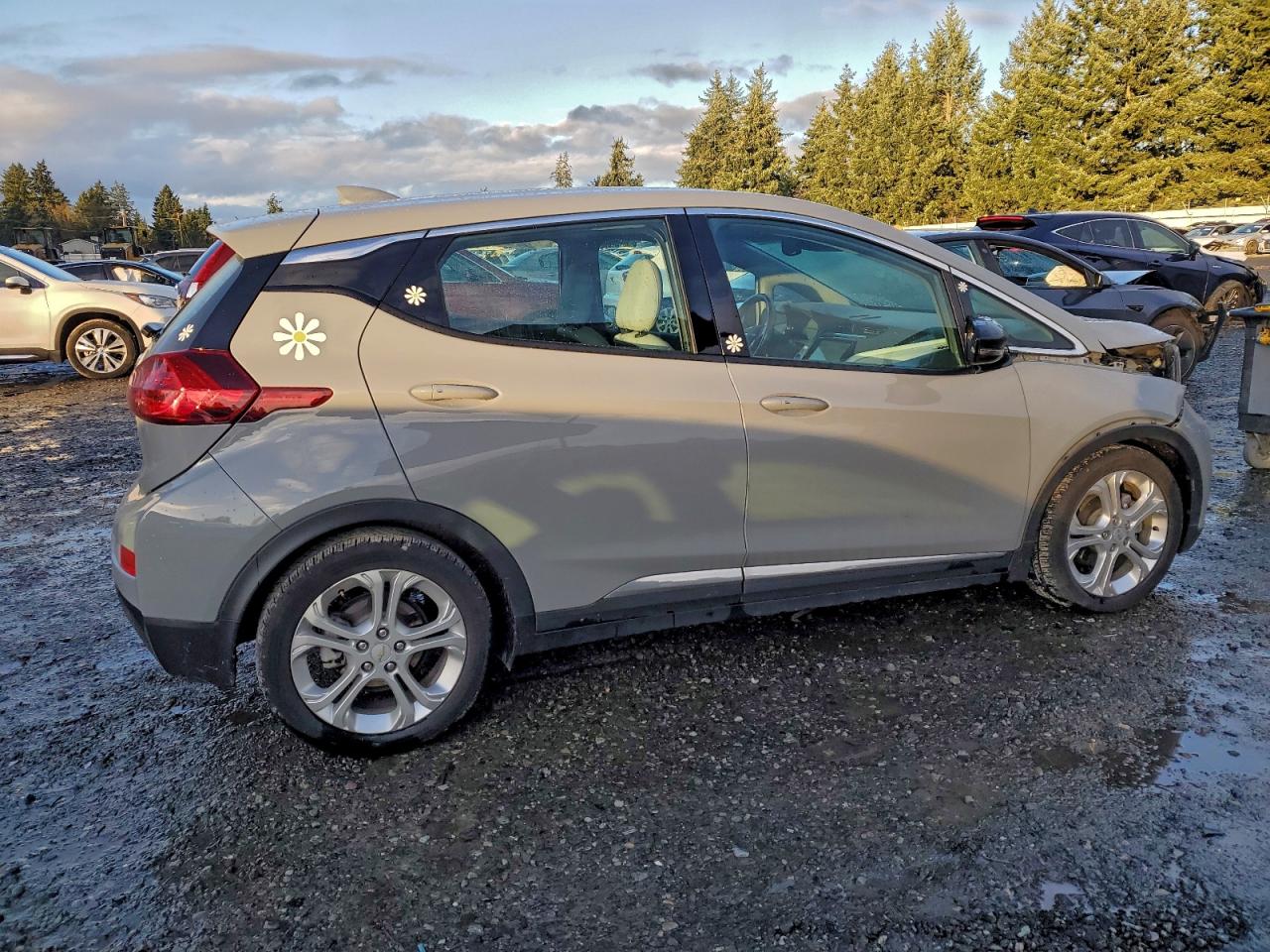 2019 CHEVROLET BOLT EV LT photo 3