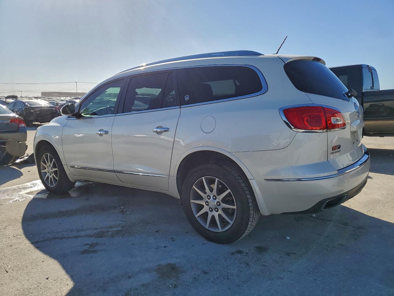 2015 BUICK ENCLAVE photo 2