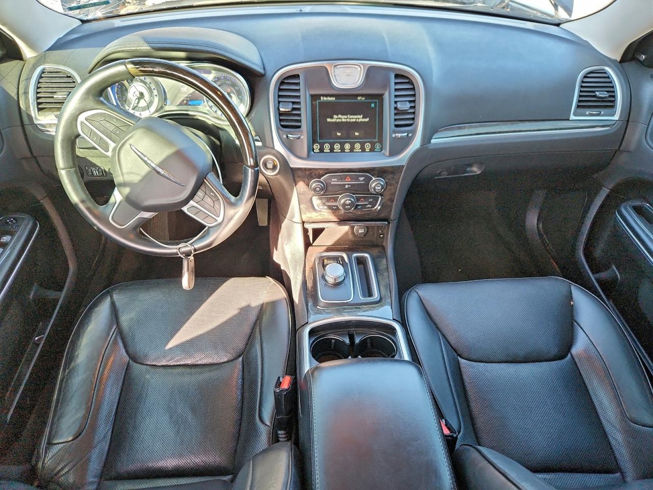 2018 CHRYSLER 300 LIMITED photo 8