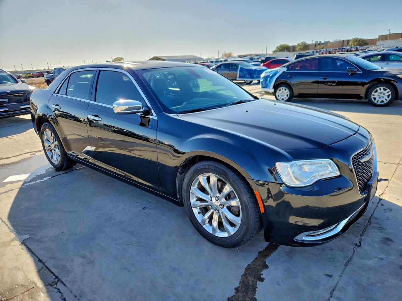2018 CHRYSLER 300 LIMITED photo 4