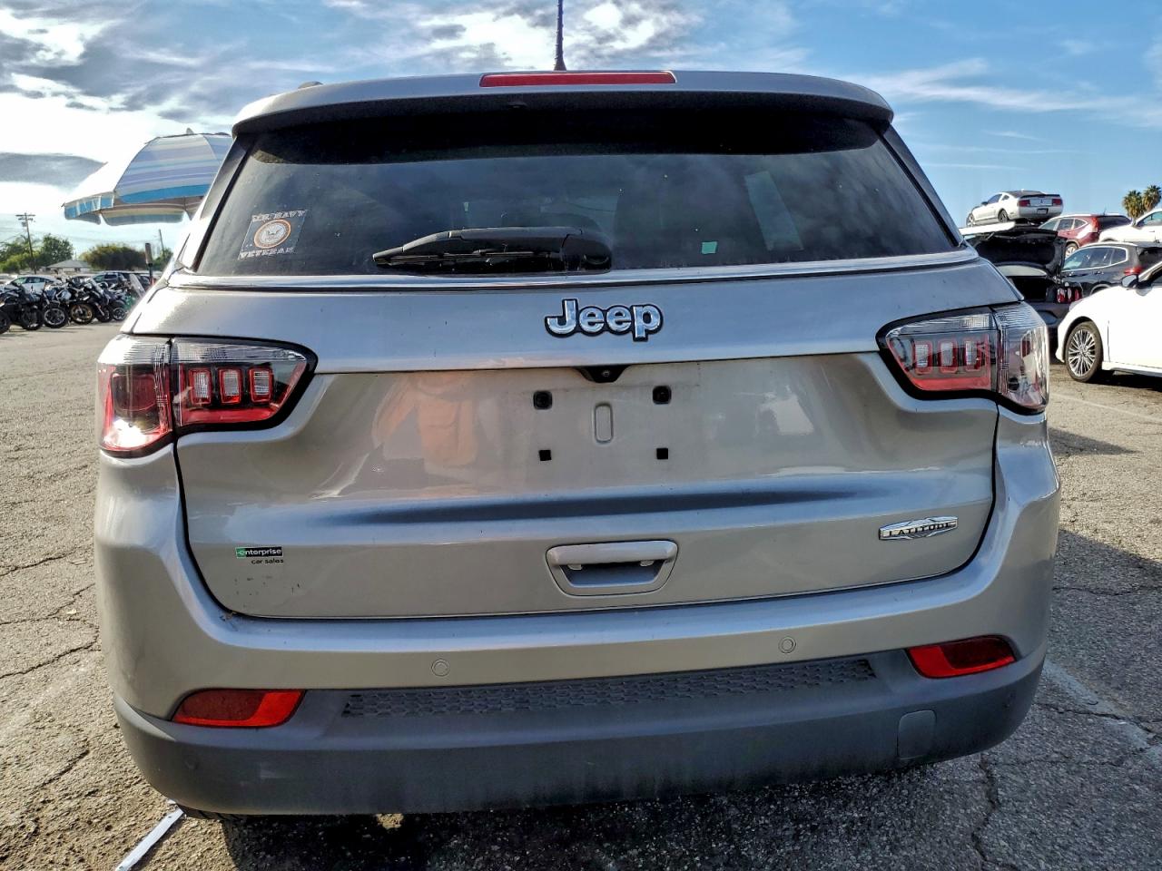 2022 JEEP COMPASS LATITUDE photo 6