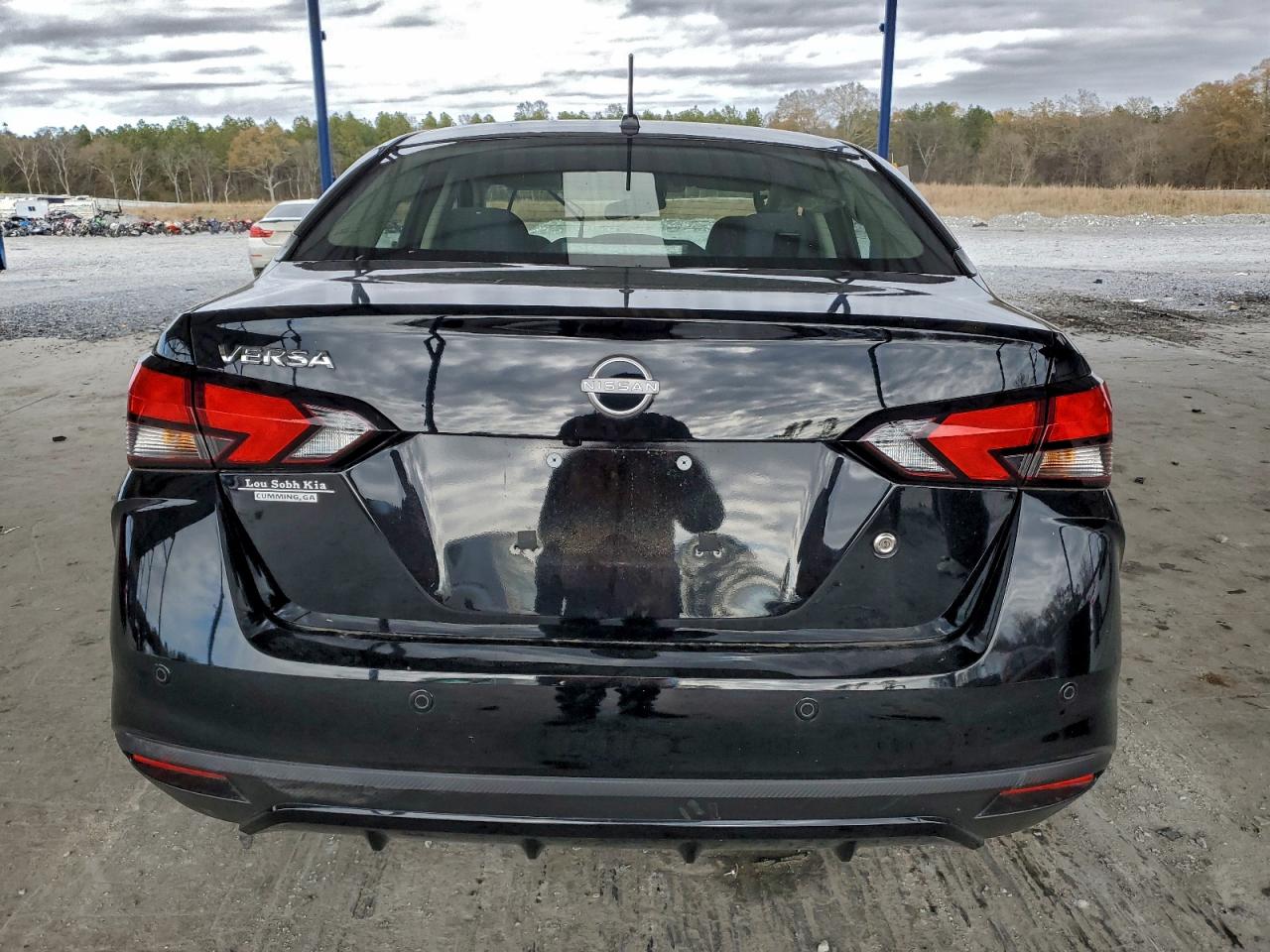 2024 NISSAN VERSA S photo 6