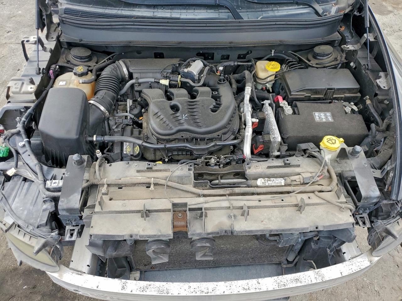 2015 JEEP CHEROKEE LATITUDE photo 12