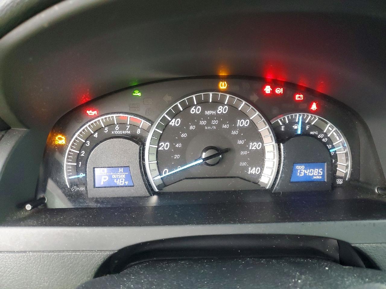 2012 TOYOTA CAMRY SE photo 9