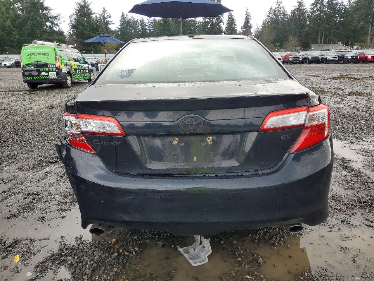 2012 TOYOTA CAMRY SE photo 6