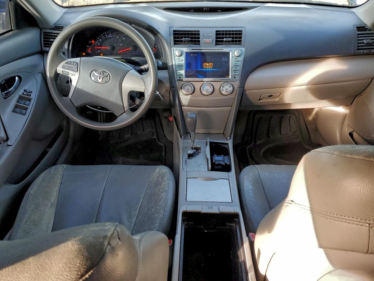 2011 TOYOTA CAMRY BASE photo 8