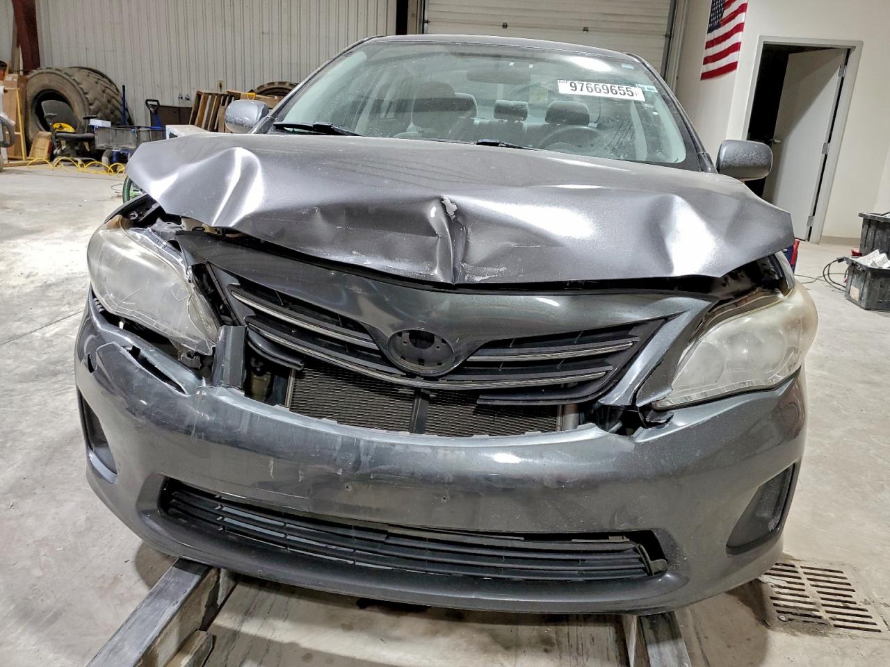 2013 TOYOTA COROLLA BASE photo 5