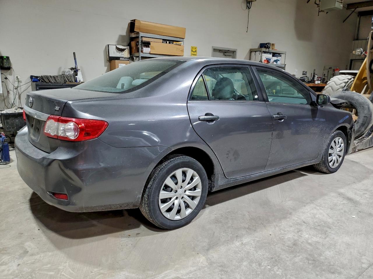 2013 TOYOTA COROLLA BASE photo 3