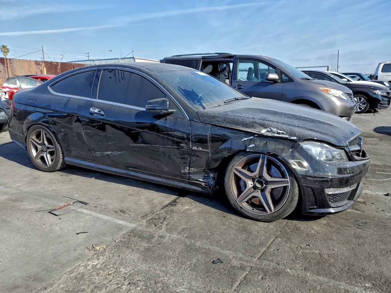 2015 MERCEDES-BENZ C 63 AMG photo 4