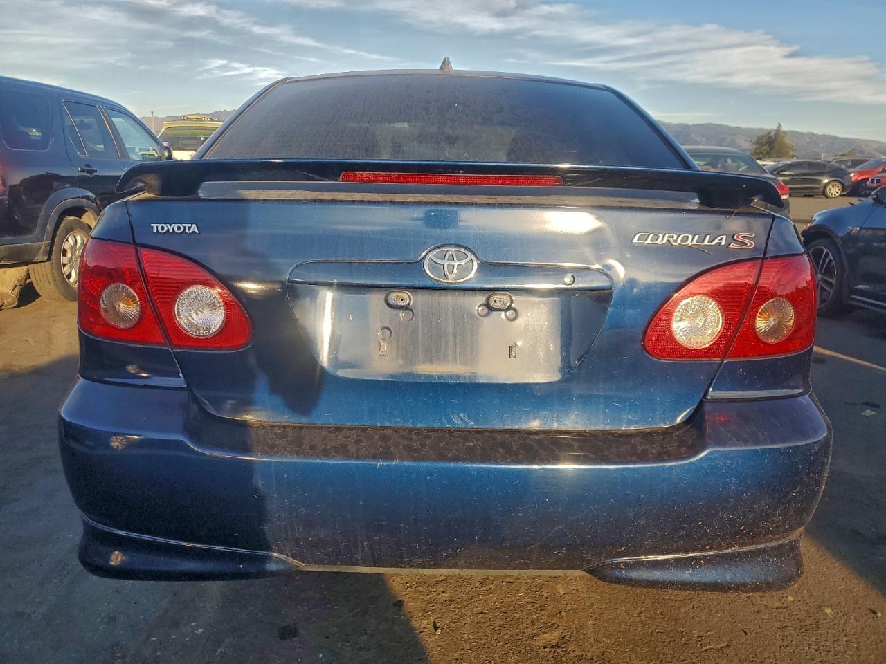 2005 TOYOTA COROLLA CE photo 6