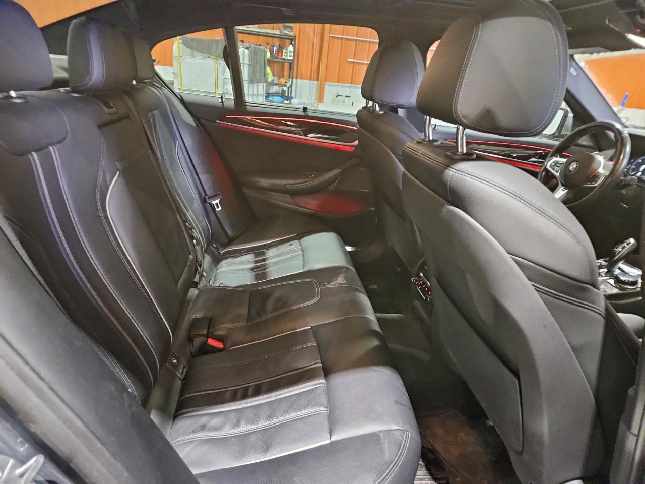 2019 BMW 530 XI photo 10