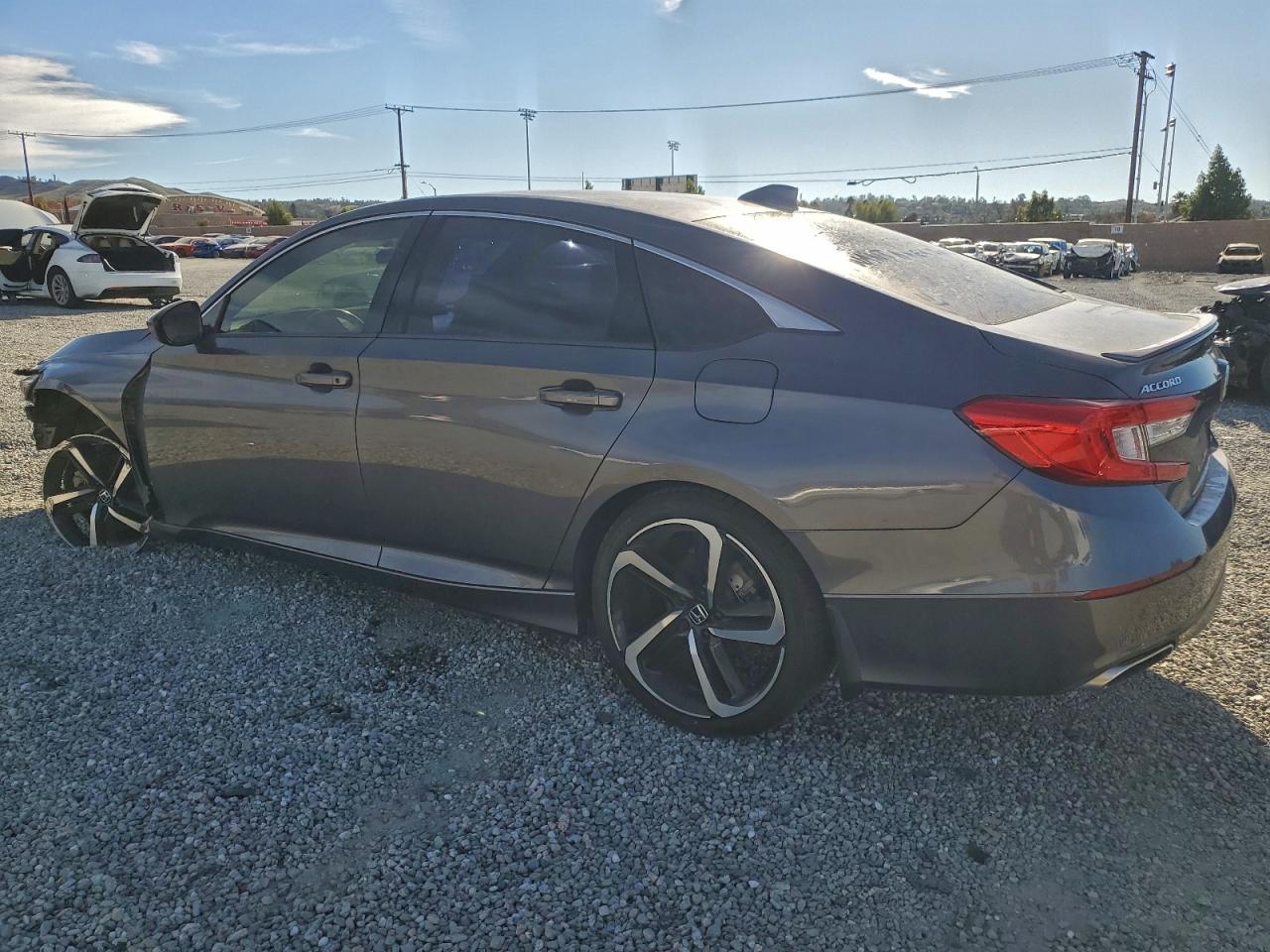 2018 HONDA ACCORD SPORT photo 2