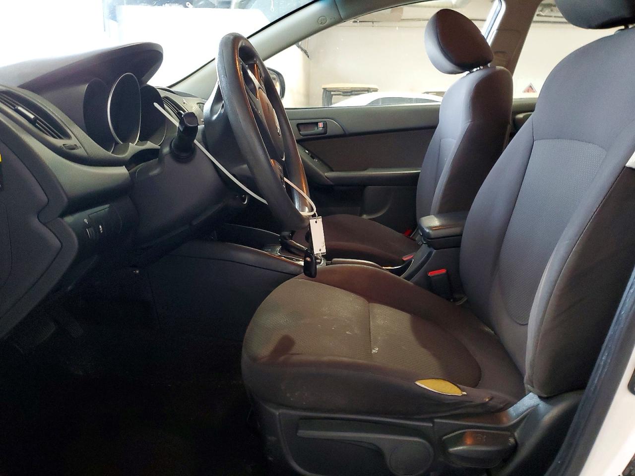 2012 KIA FORTE EX photo 7